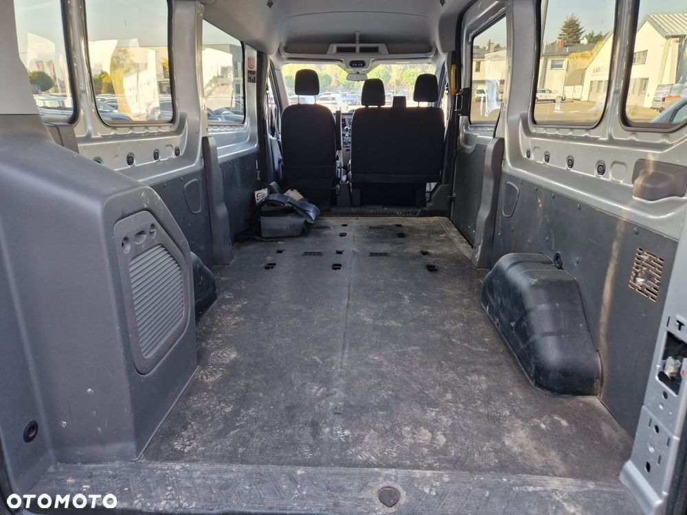 Ford Transit - 11