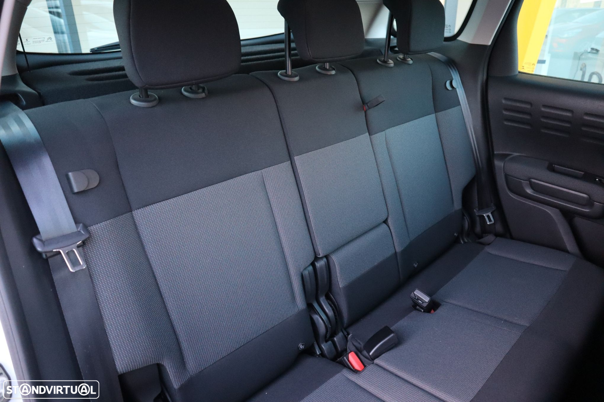 Citroën C3 Aircross 1.5 BlueHDi Shine S&S - 18