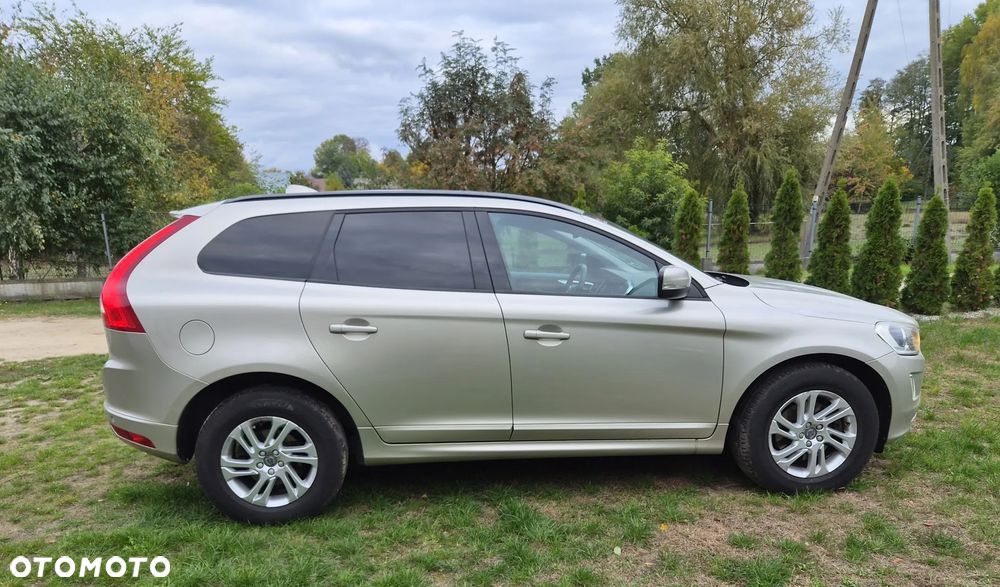 Volvo XC 60 - 4