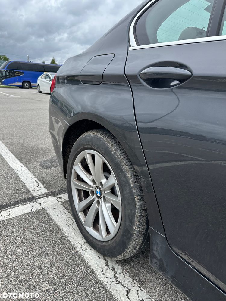 BMW Seria 5 520d - 7