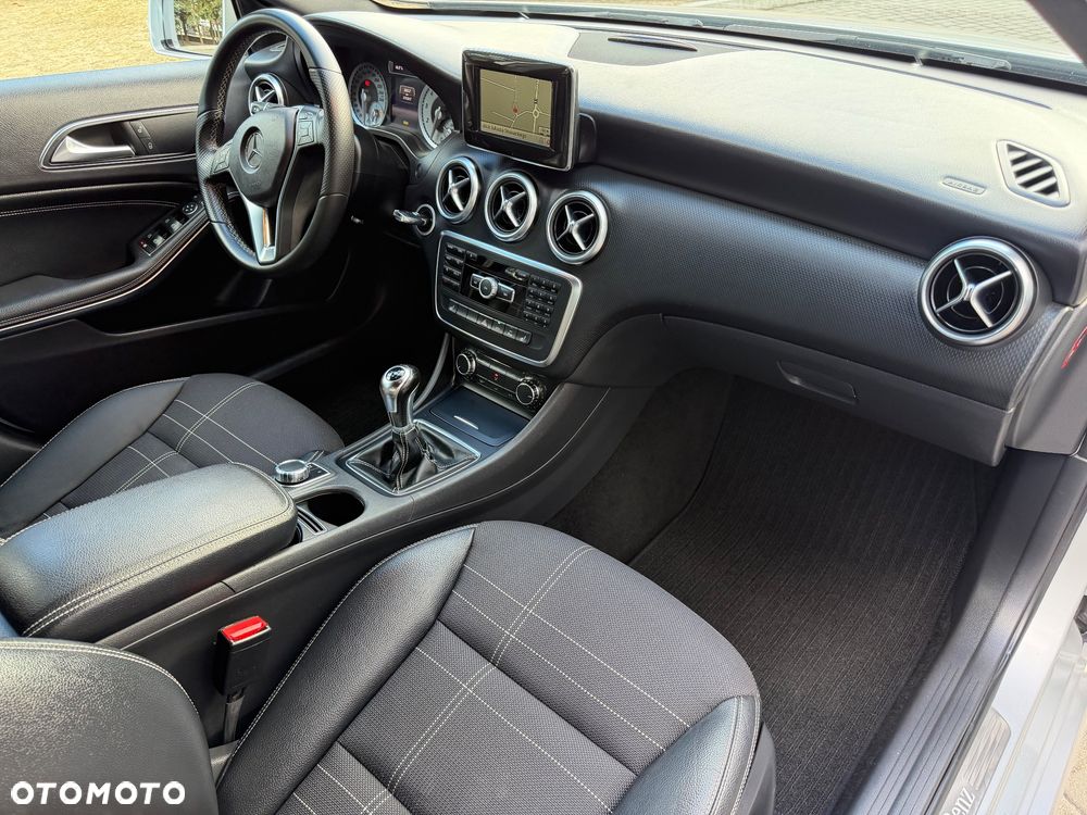 Mercedes-Benz Klasa A 180 (BlueEFFICIENCY) - 27