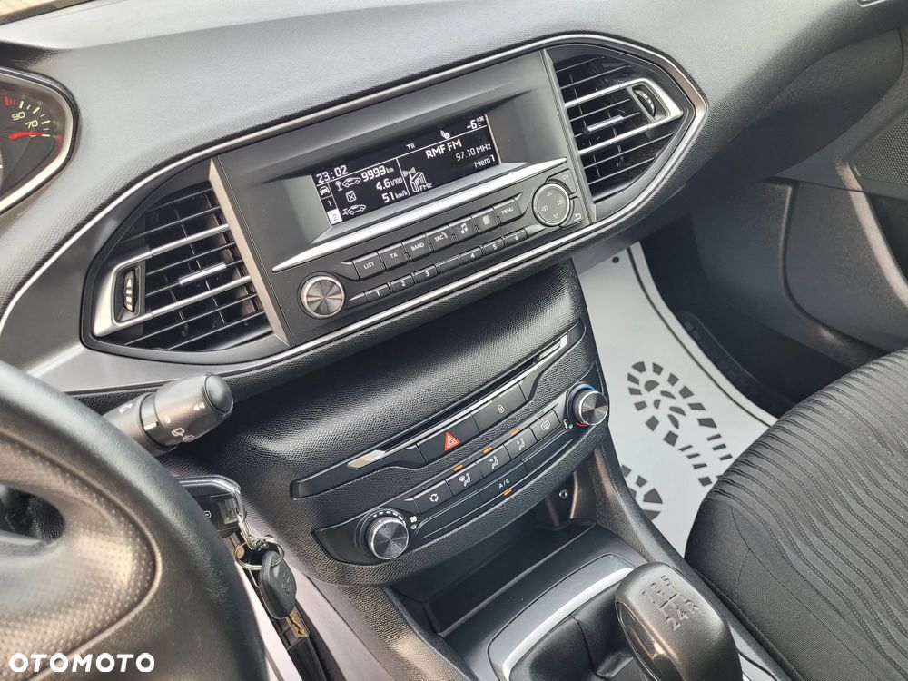 Peugeot 308 1.6 HDi Presence - 26