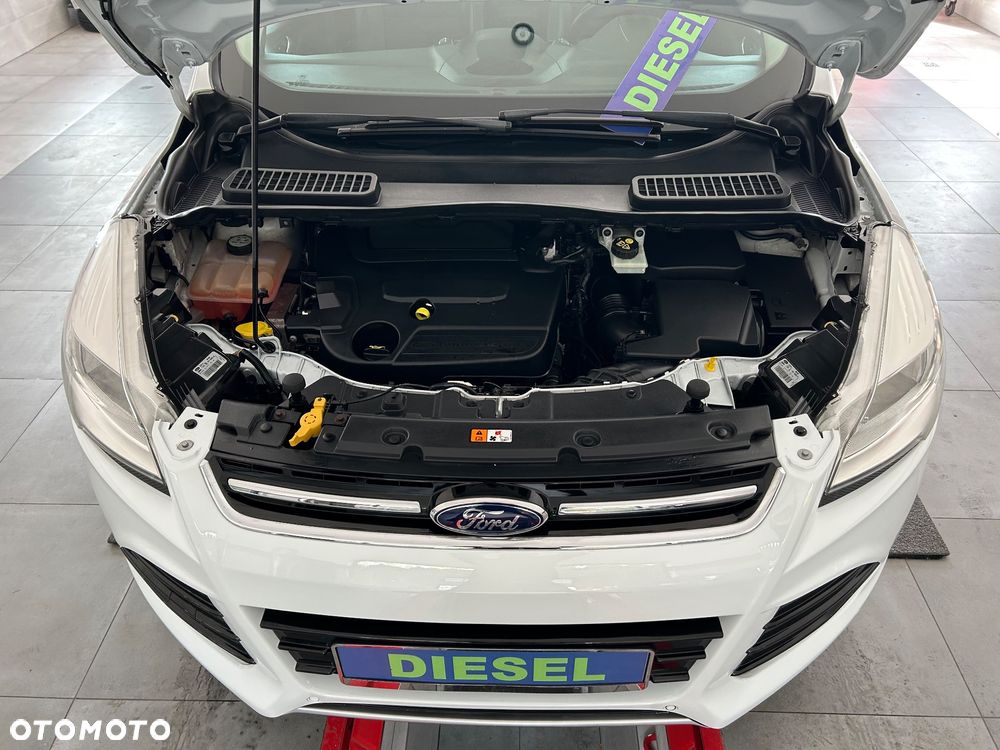 Ford Kuga 2.0 TDCi 2x4 SYNC - 13