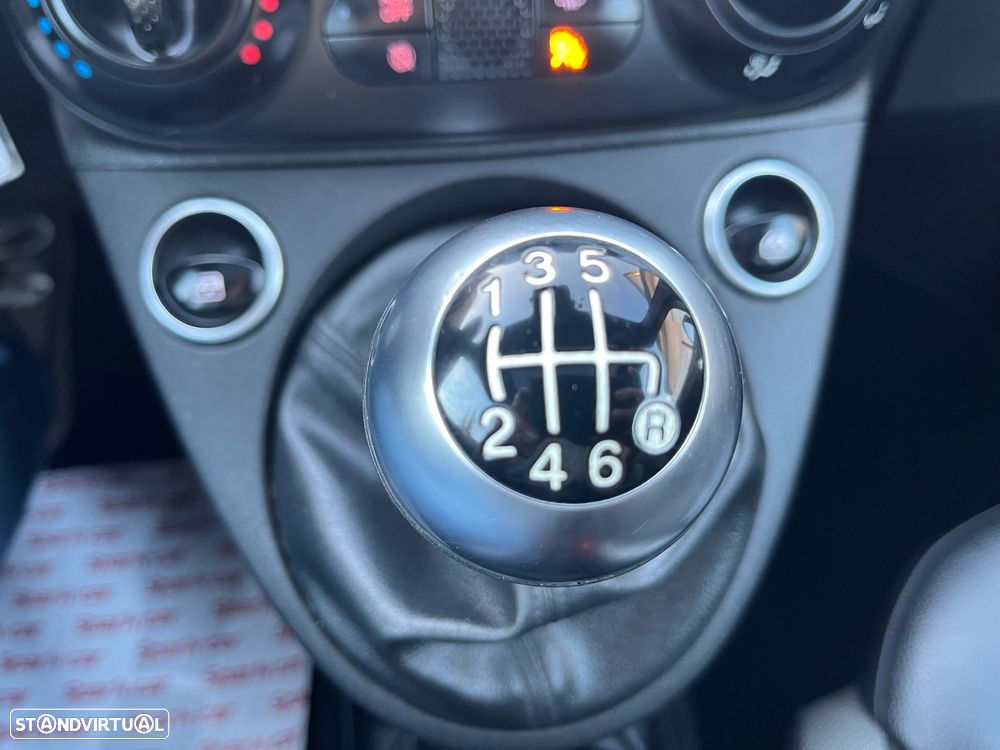 Fiat 500 1.0 Hybrid Connect - 13