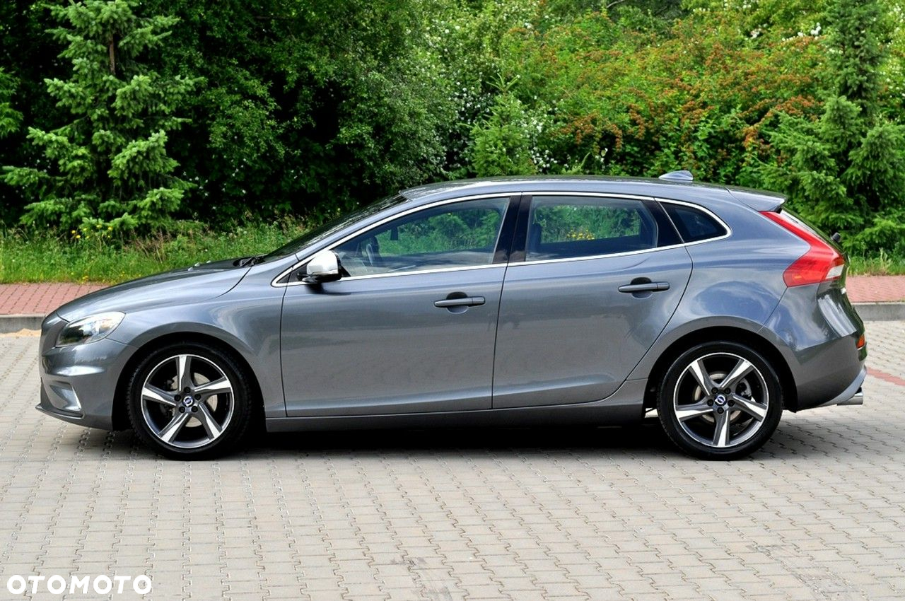 Volvo V40 D2 R-Design Momentum - 5