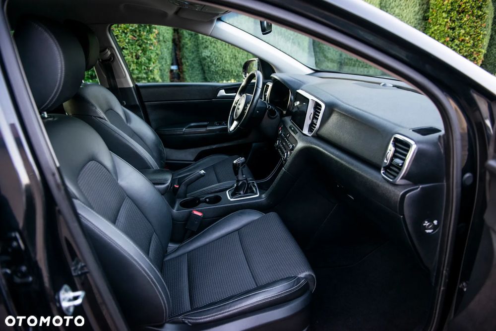 Kia Sportage 1.6 GDI 2WD DREAM-TEAM EDITION - 38