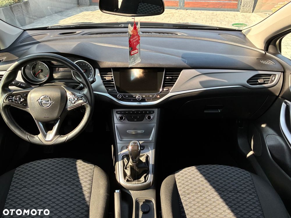 Opel Astra 1.6 D (CDTI) Start/Stop Dynamic - 16