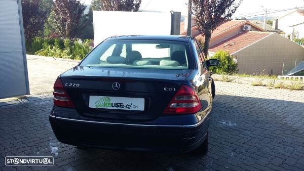 Manípulo Ext Tampa Mala Mercedes-Benz C-Class (W203) - 2