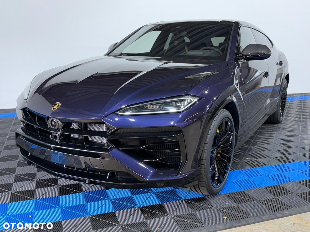 Lamborghini Urus - 4