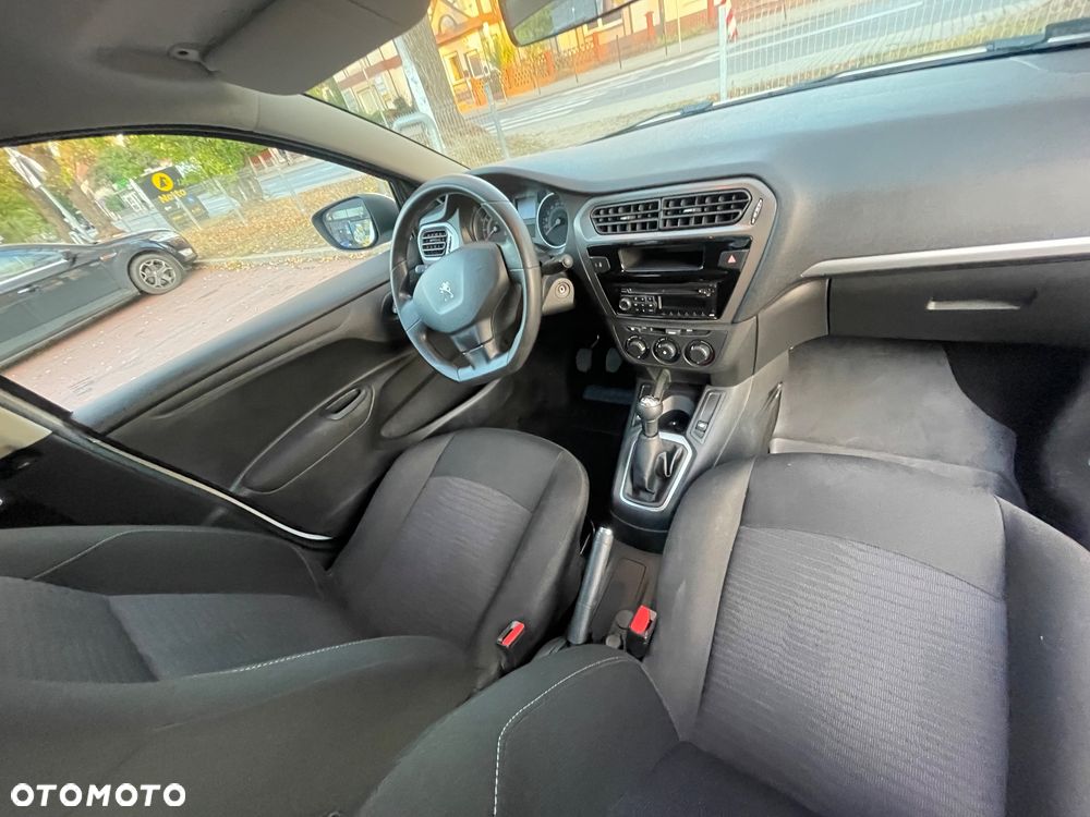 Peugeot 301 - 18