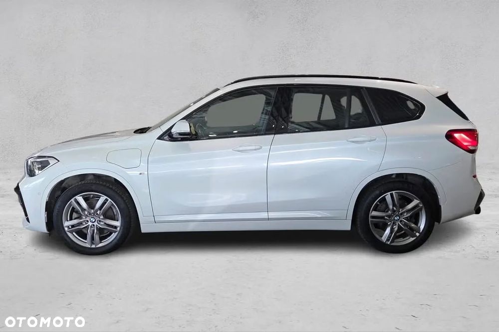 BMW X1 xDrive25e M Sport - 4