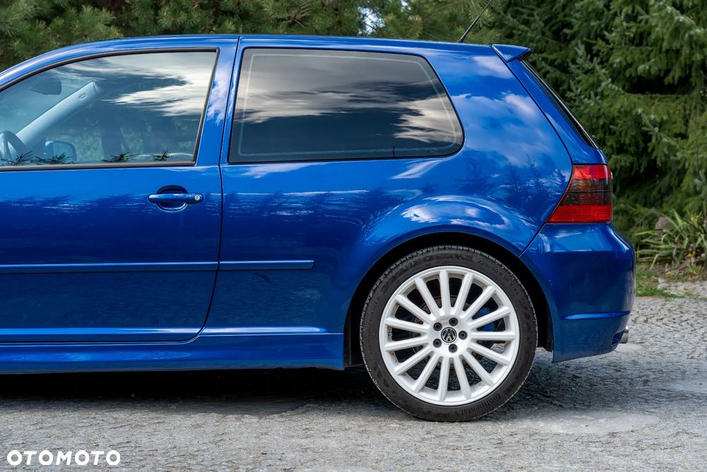 Volkswagen Golf - 10