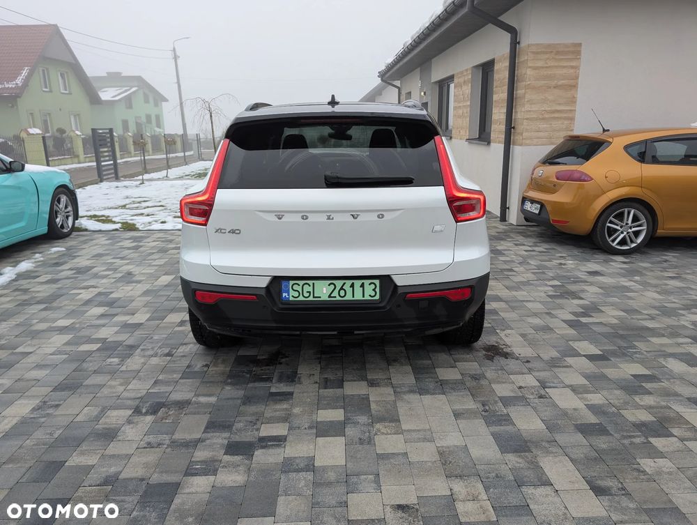Volvo XC 40 82kWh P8 Recharge AWD Pro - 7