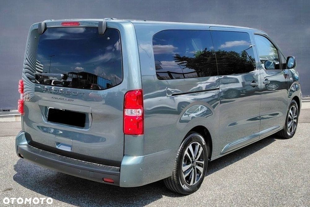 Peugeot Traveller - 6