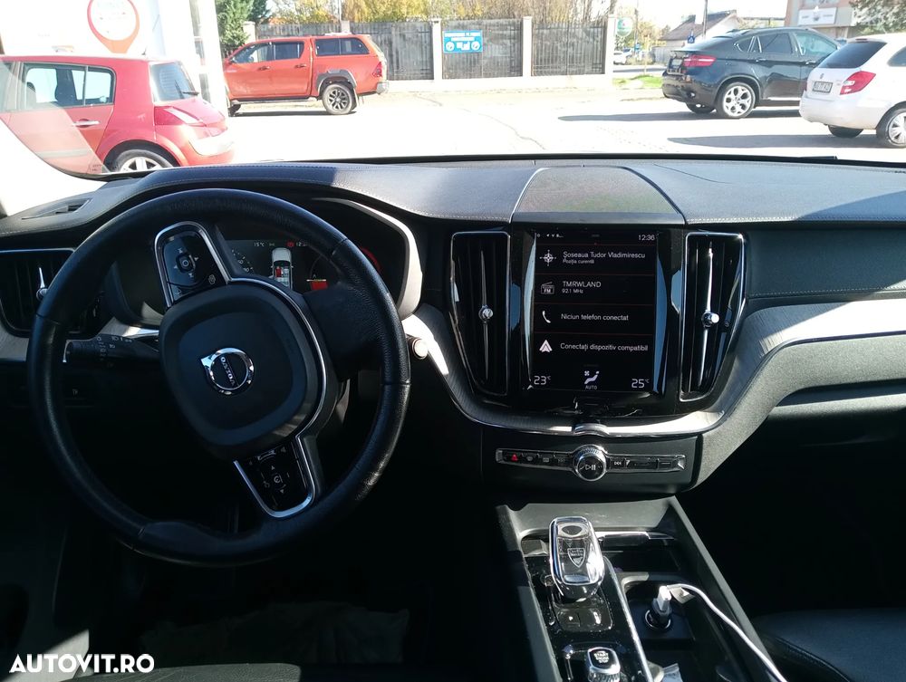 Volvo XC 60 T8 Twin Engine AWD Inscription - 9
