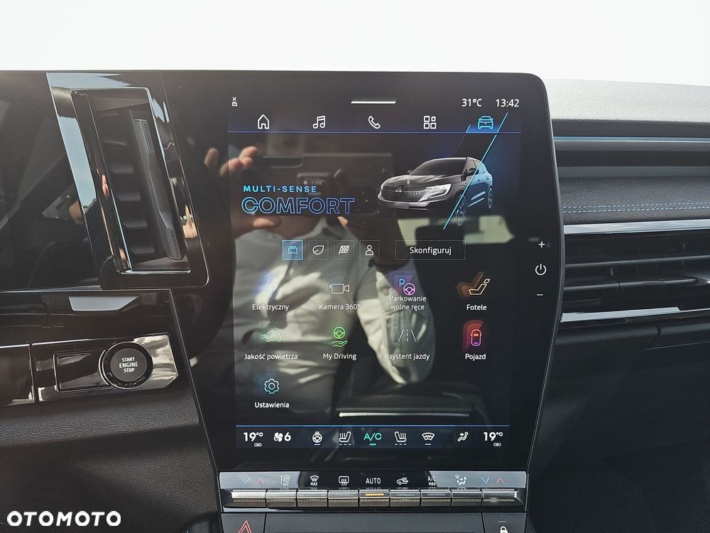 Renault Austral 1.2 E-Tech Full Hybrid 200 Iconic esprit Alpine MMT - 34