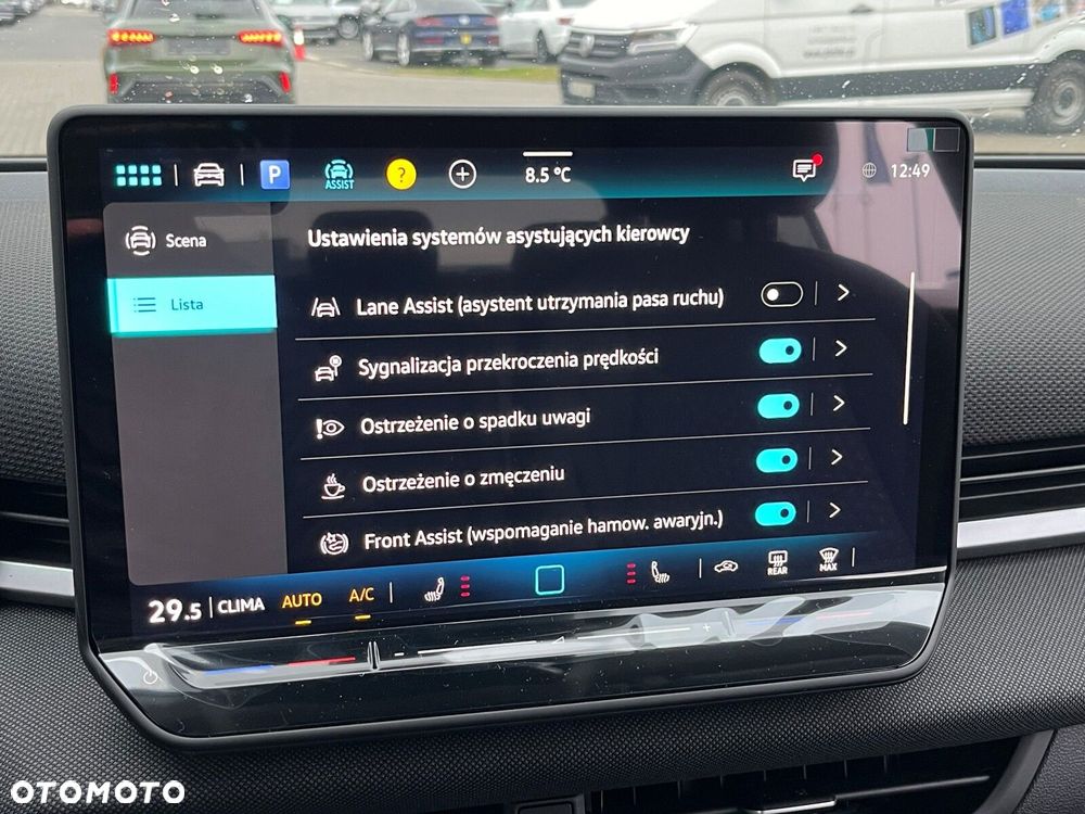 Volkswagen T-Roc - 12