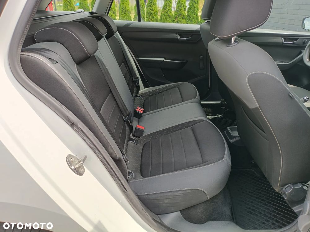 Skoda Fabia 1.0 Ambition Plus - 16