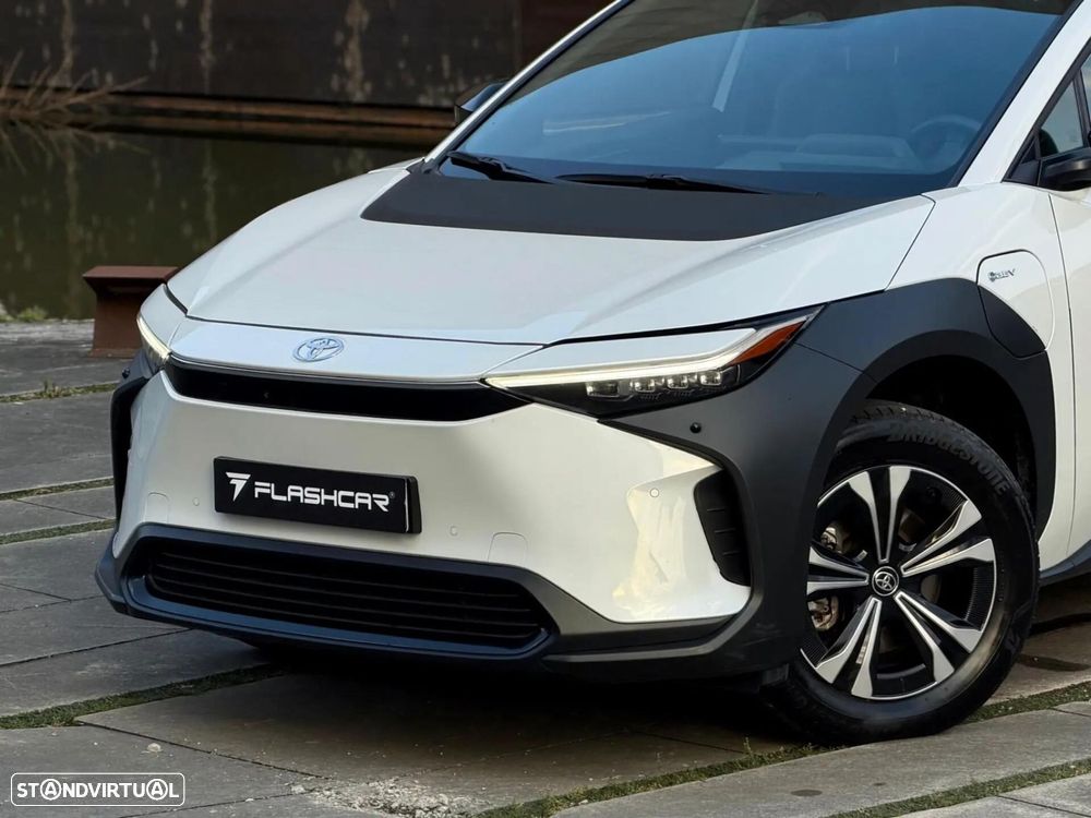 Toyota bZ4X 71,4 kWh Lounge - 28