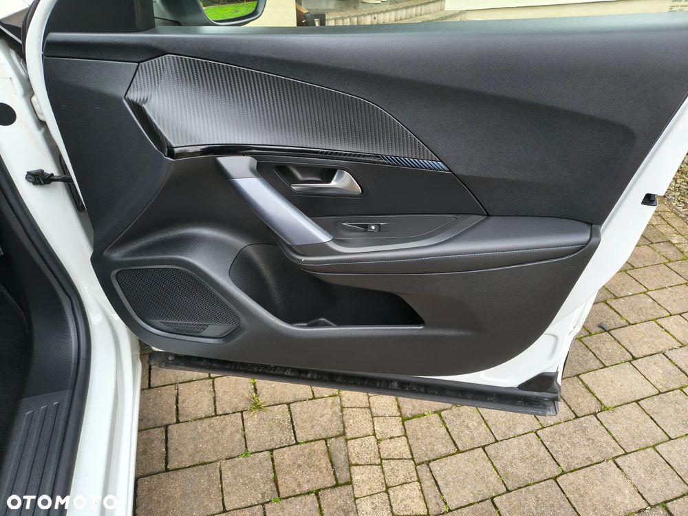 Peugeot 2008 PureTech 130 Allure - 15