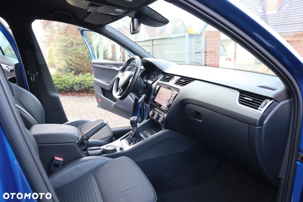 Skoda Octavia 2.0 TDI RS - 10