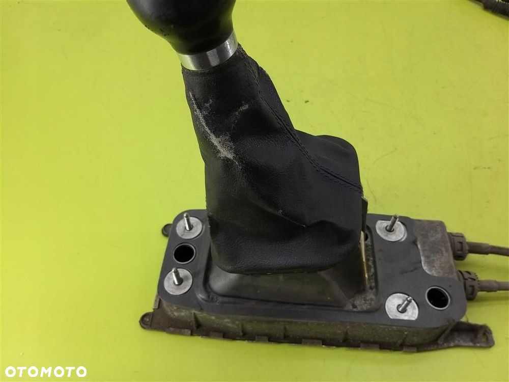Mechanizm zmiany biegów lewarek VW Golf V 2003-2008 1,9 TDI - 4