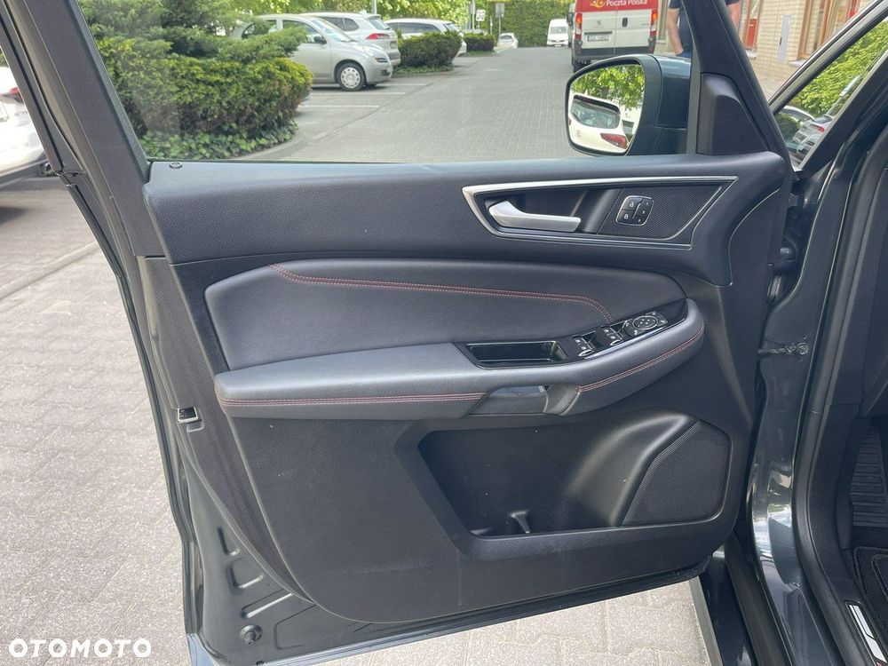 Ford S-Max - 19