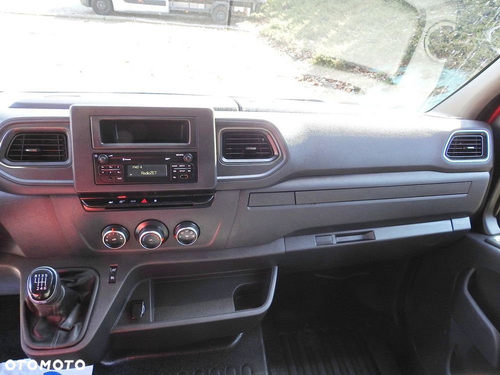 Renault MASTER PLANDEKA 10 PALET WEBASTO TEMPOMAT KLIMATYZACJA LEDY PNEUMATYKA  165KM - 33