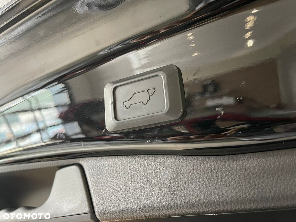 Toyota RAV4 - 32