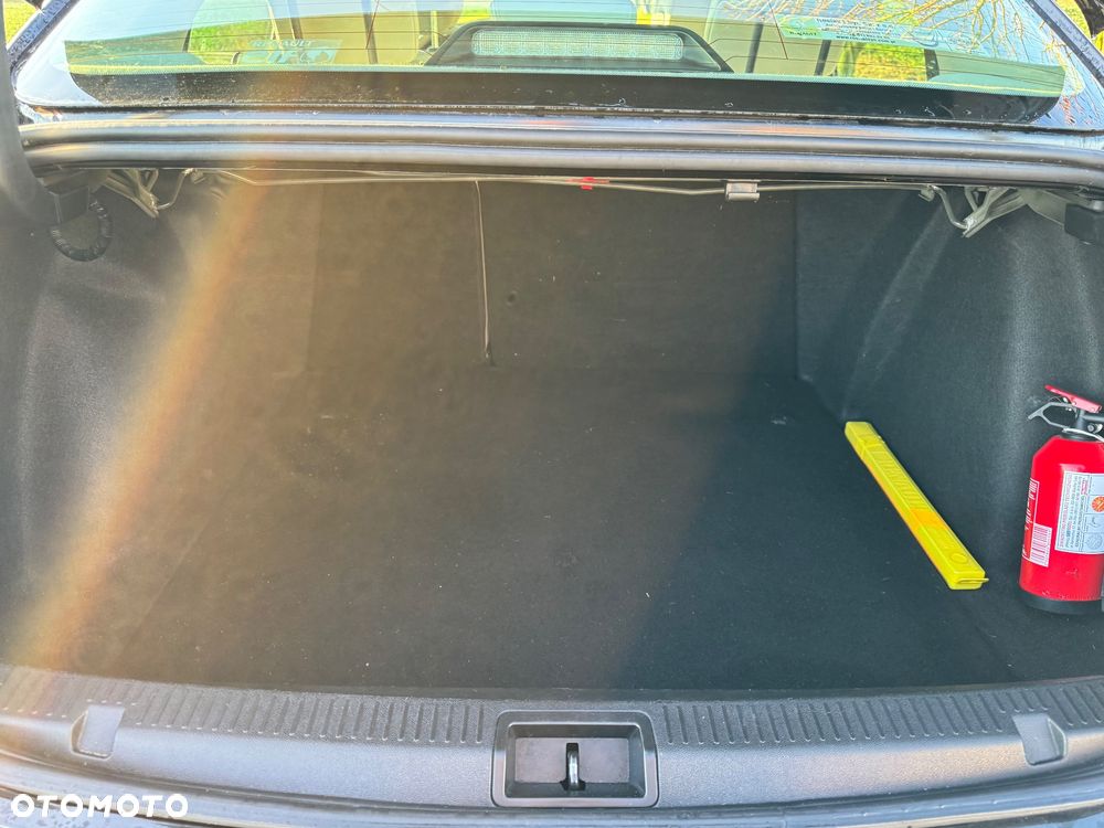 Renault Fluence 1.6 16V Life - 10