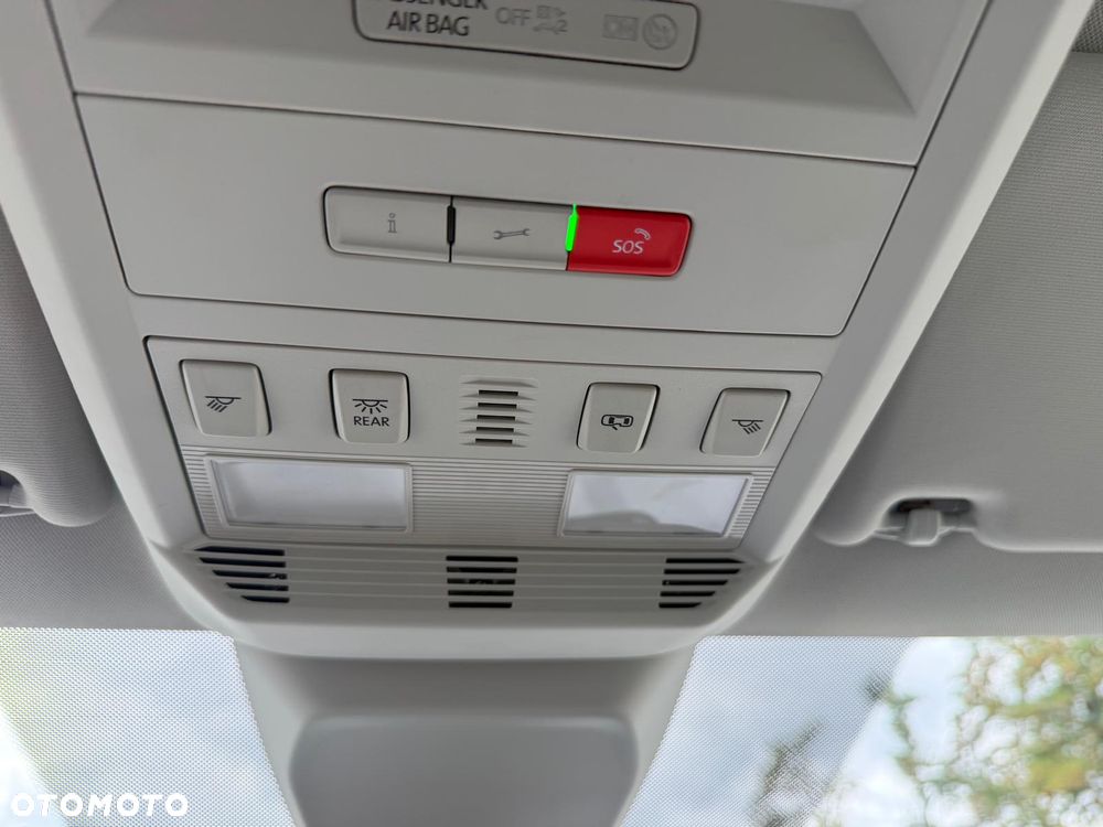Volkswagen Multivan - 22