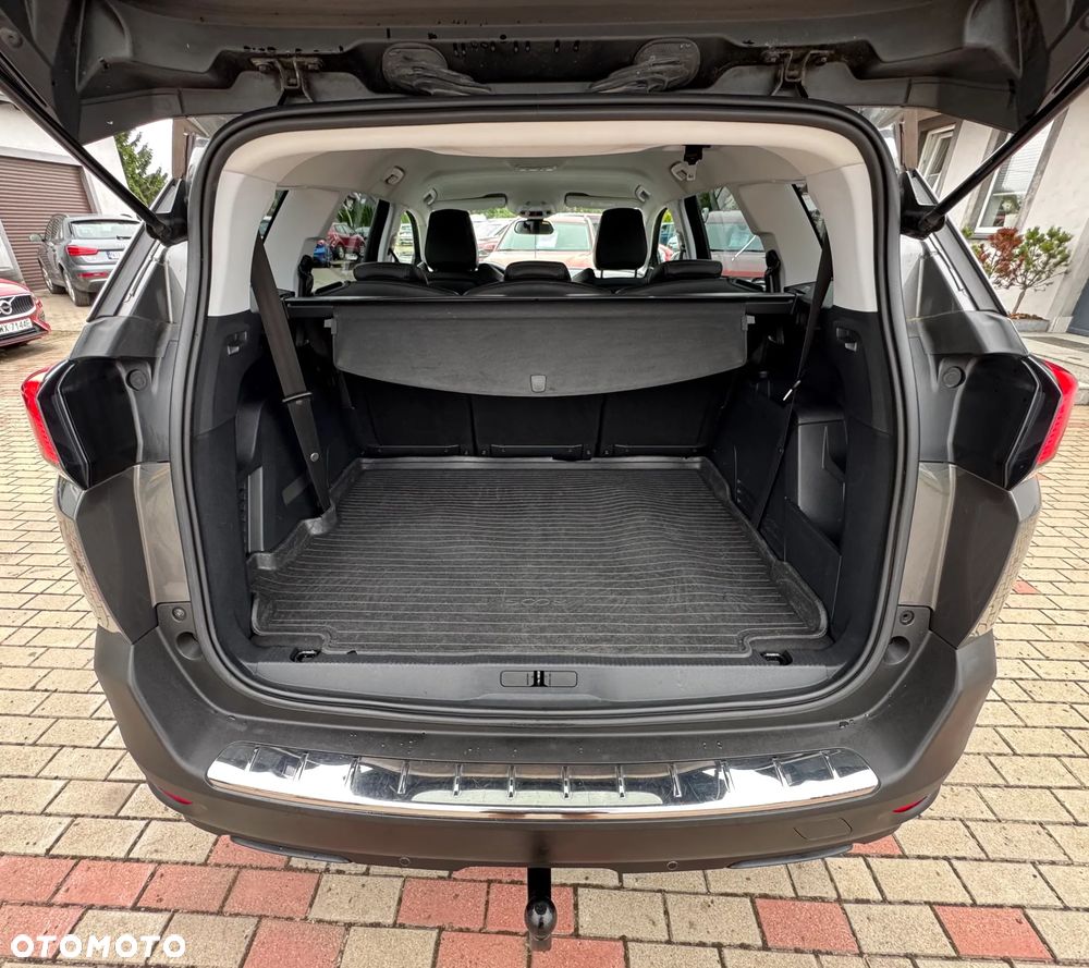 Peugeot 5008 - 35