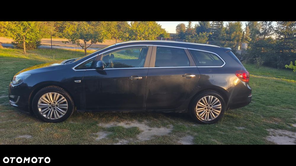 Opel Astra 2013 photo 5