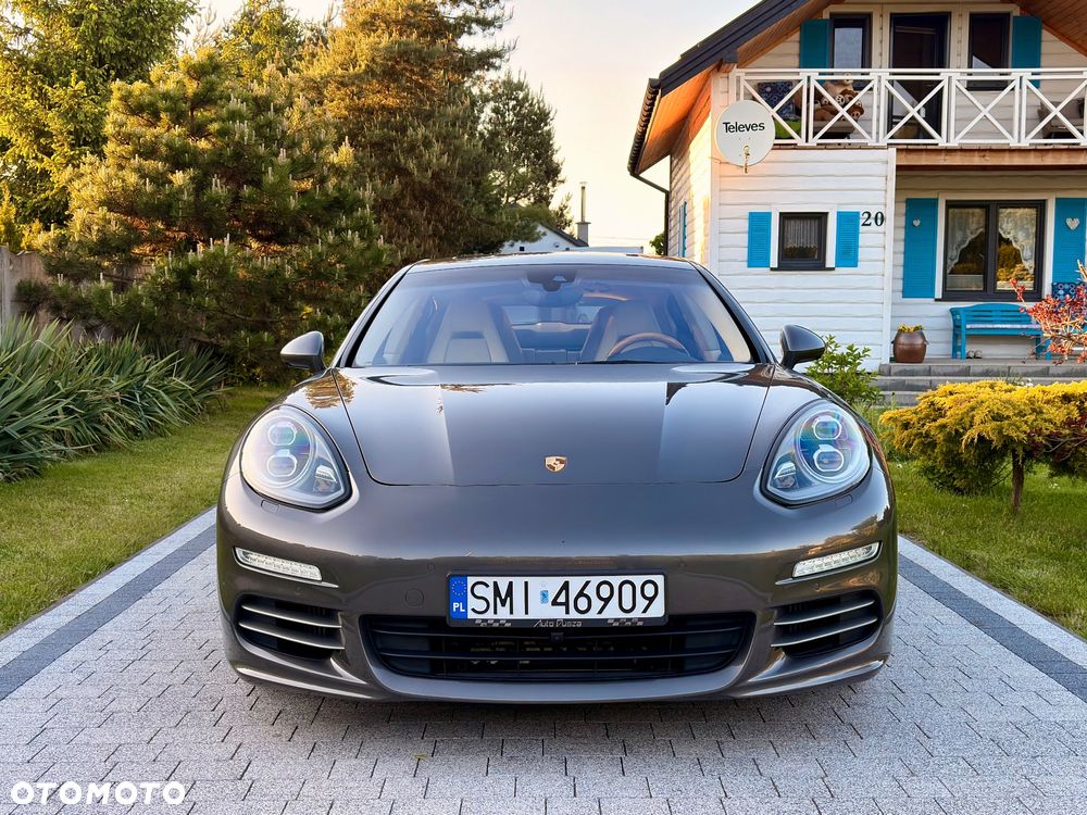 Porsche Panamera 4S Executive - 2