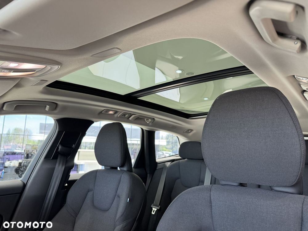 Volvo XC 60 T6 Plug-In Hybrid AWD Inscription - 11