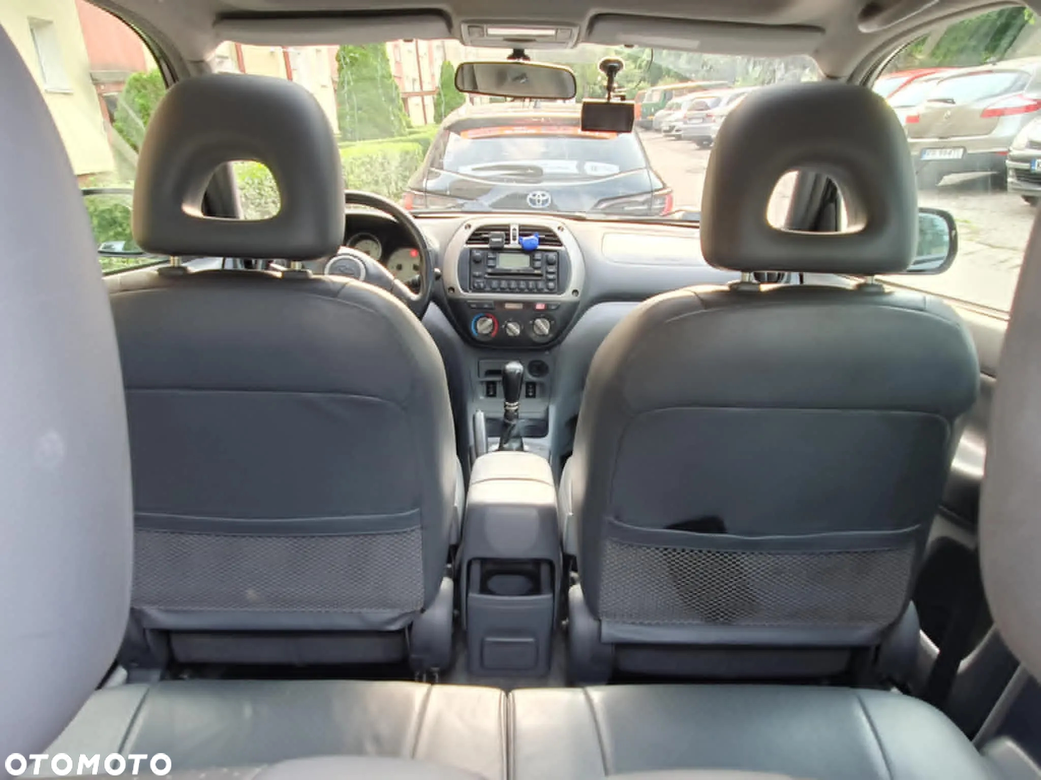 Toyota RAV4 2.0 VVT-i 4x4 - 11