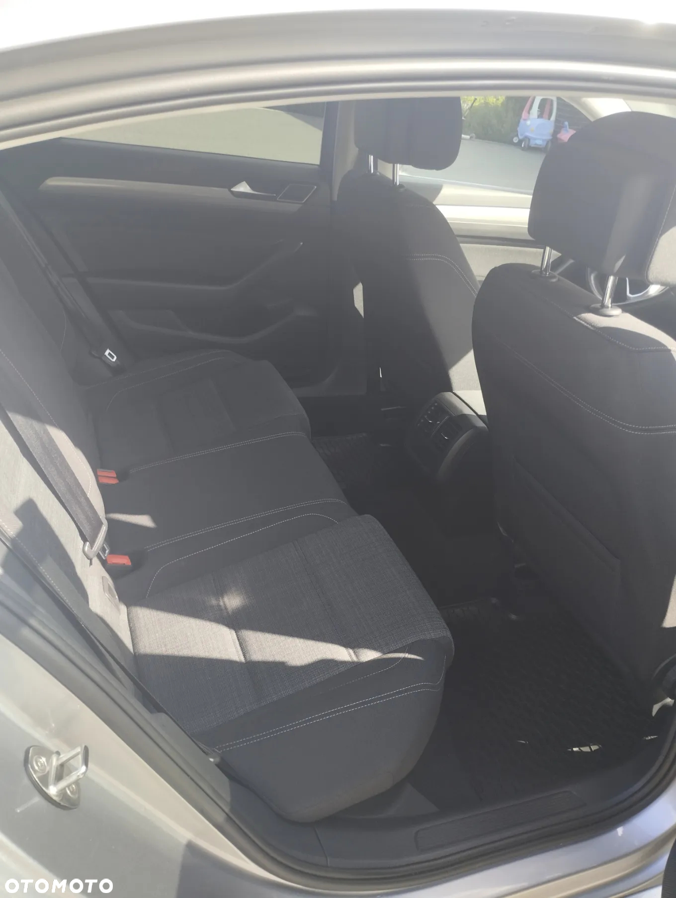 Volkswagen Passat 2.0 TSI Business DSG - 8
