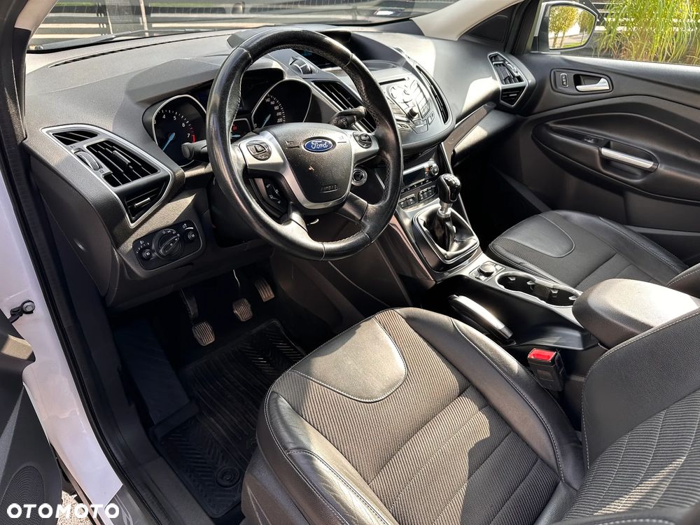 Ford Kuga 1.6 EcoBoost 2x4 Individual - 18