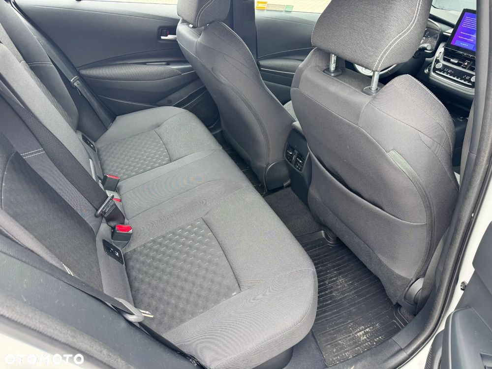 Toyota Corolla 1.8 Hybrid Style - 18
