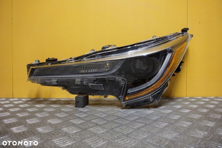 TOYOTA COROLLA E21 2019- REFLEKTOR LAMPA LED LEWA (L) USA - 1