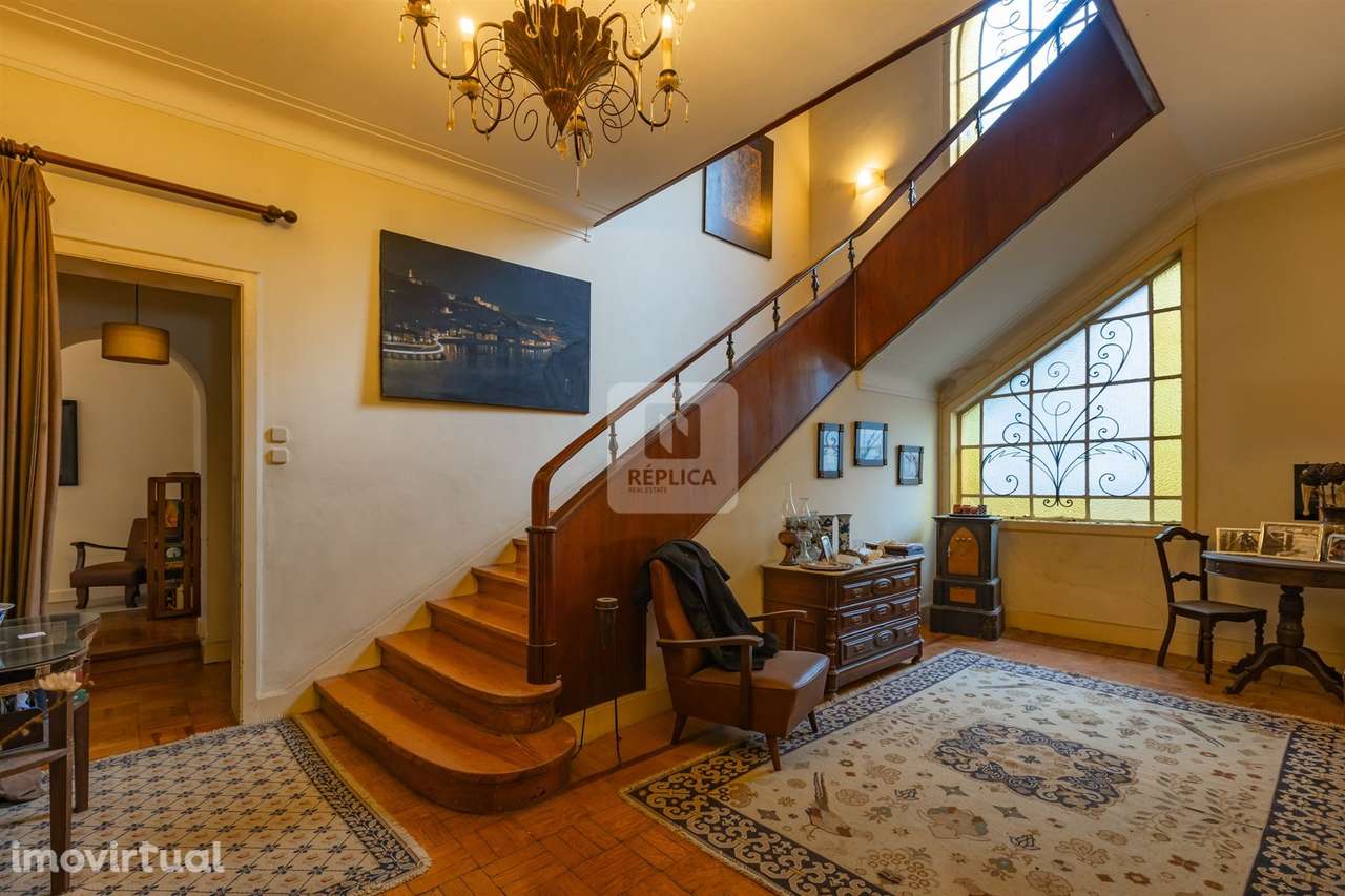 Moradia T5 de 4 frentes com jardim no Padrão da Légua - Grande imagem: 5/32