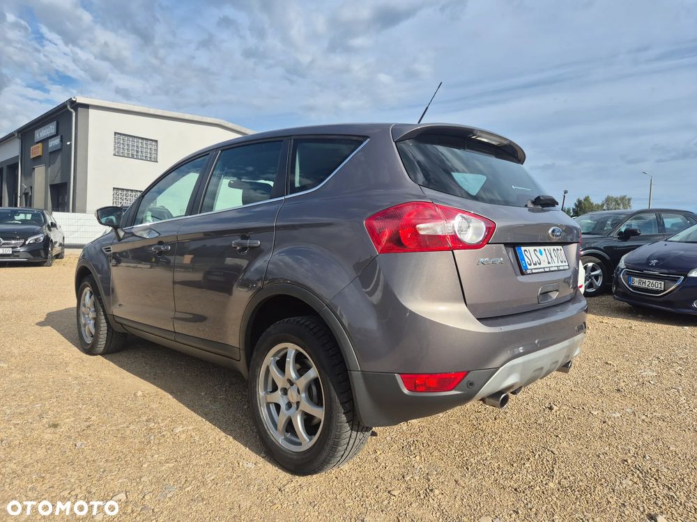 Ford Kuga - 4