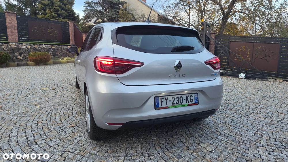 Renault Clio - 15