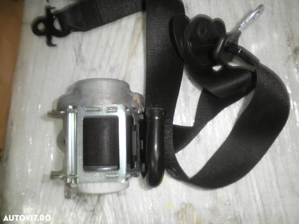 Centura dreapta fata BMW Seria 5 G30 G31 S2743006804 - 4