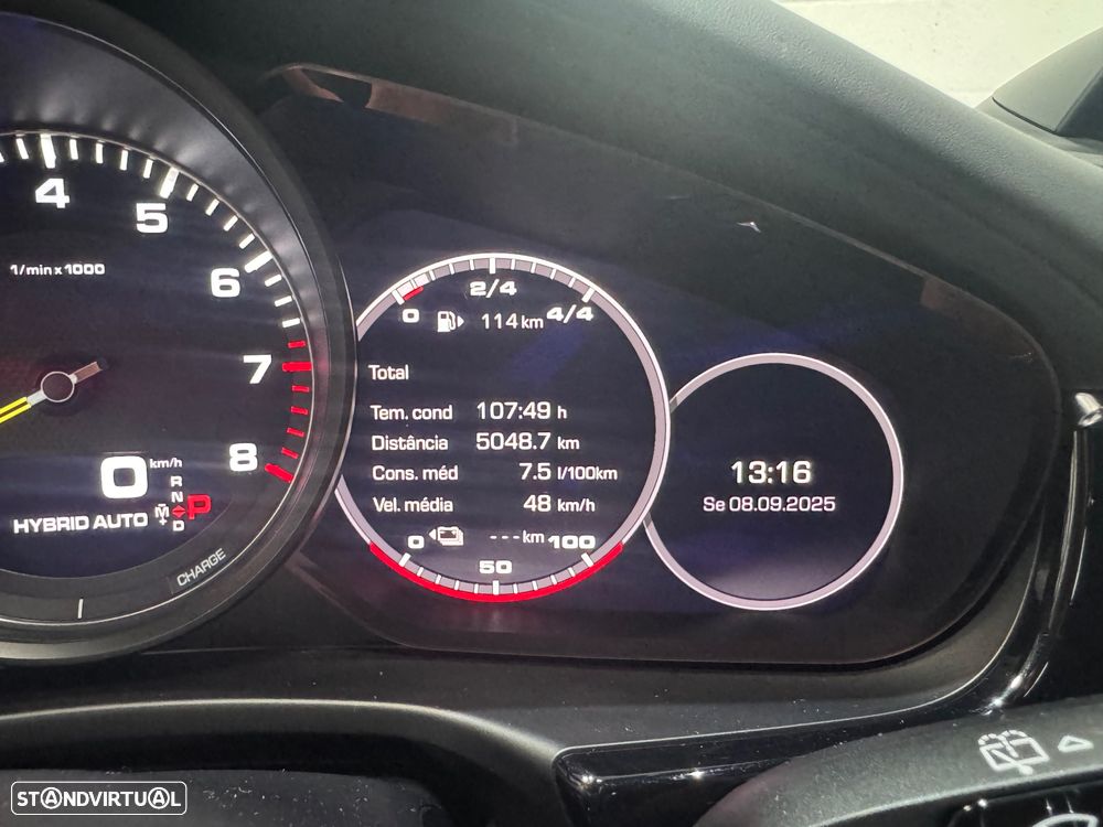 Porsche Panamera Sport Turismo 4 E-Hybrid - 35