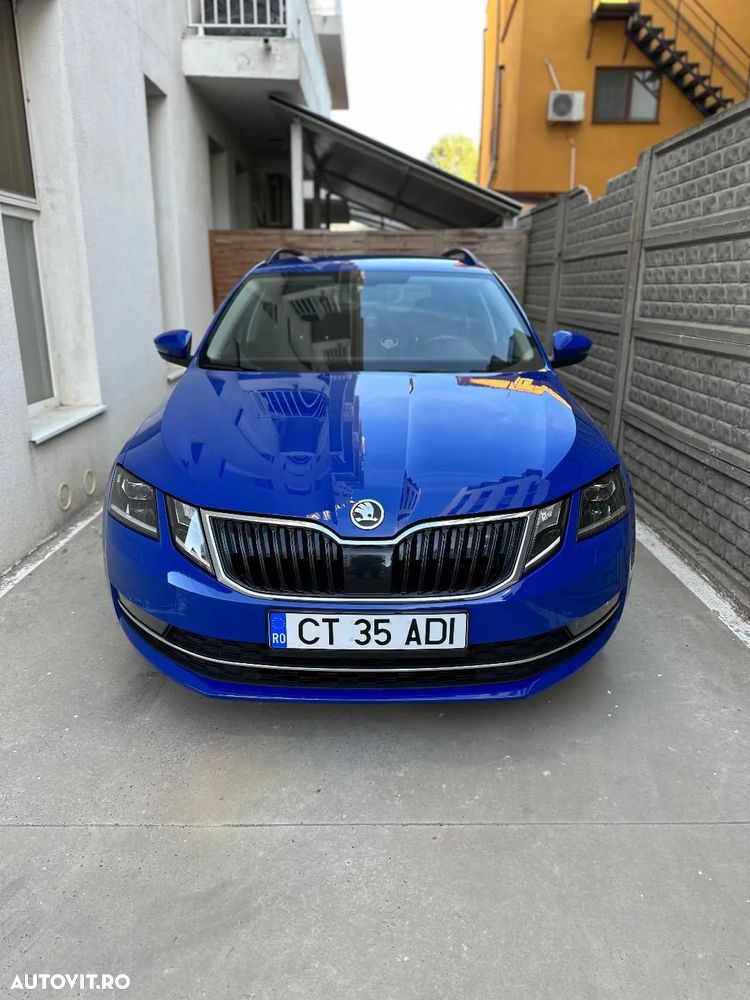 Skoda Octavia 1.6 TDI DSG Ambition - 1