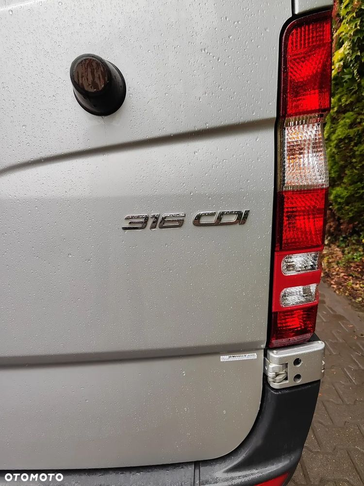 Mercedes-Benz Sprinter - 6