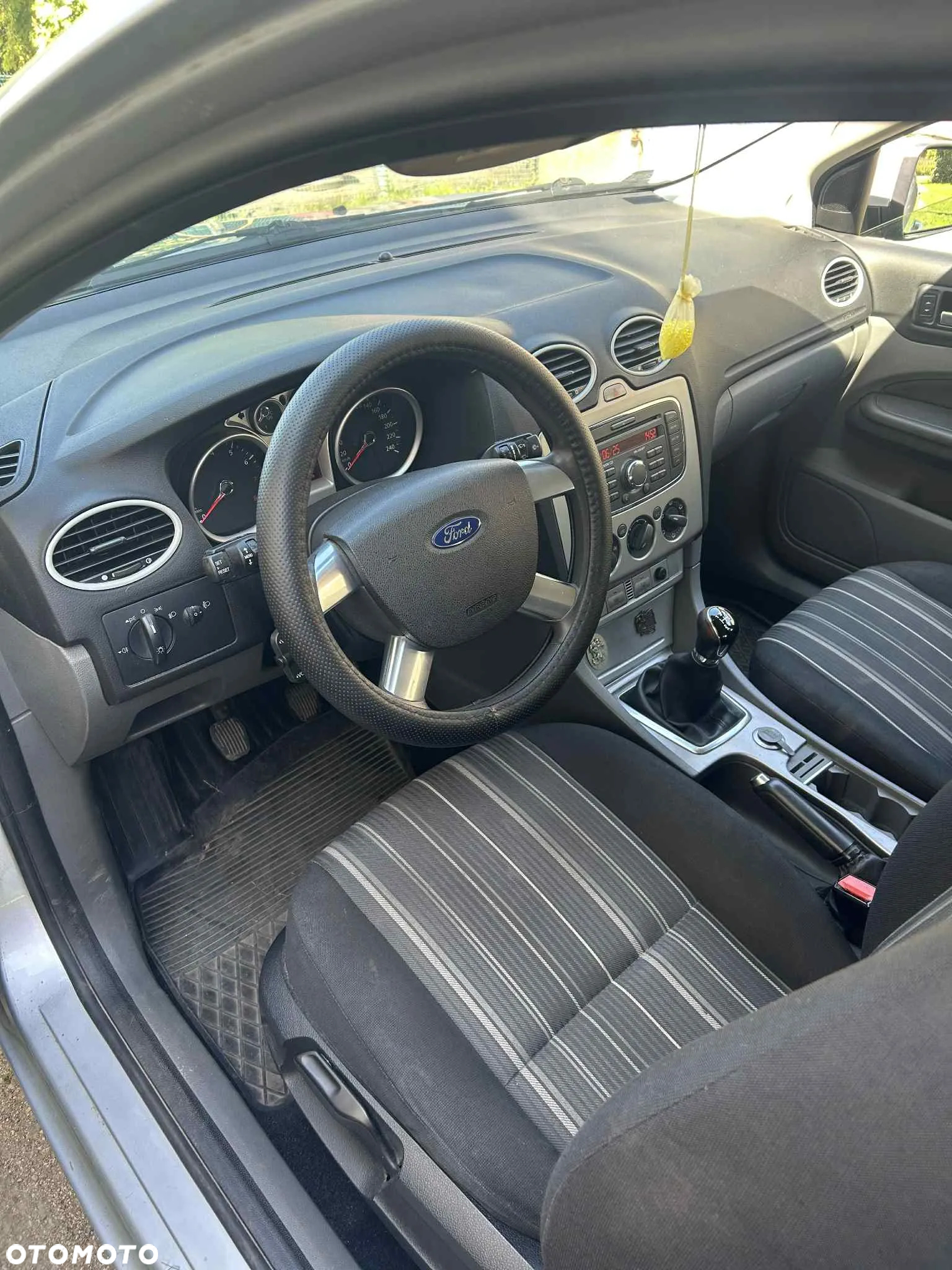 Ford Focus 1.6 Ambiente - 5