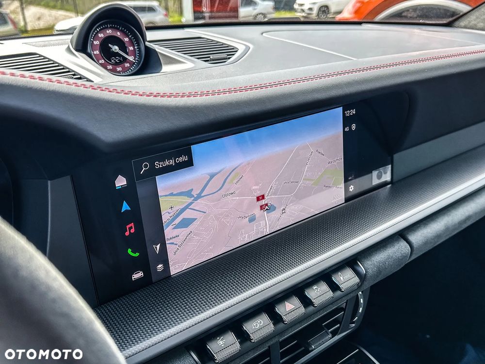 Porsche 911 Carrera T-Hybrid GTS - 16