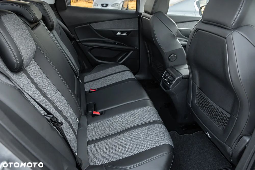 Peugeot 3008 PureTech 130 Stop & Start GPF EAT8 Allure - 21